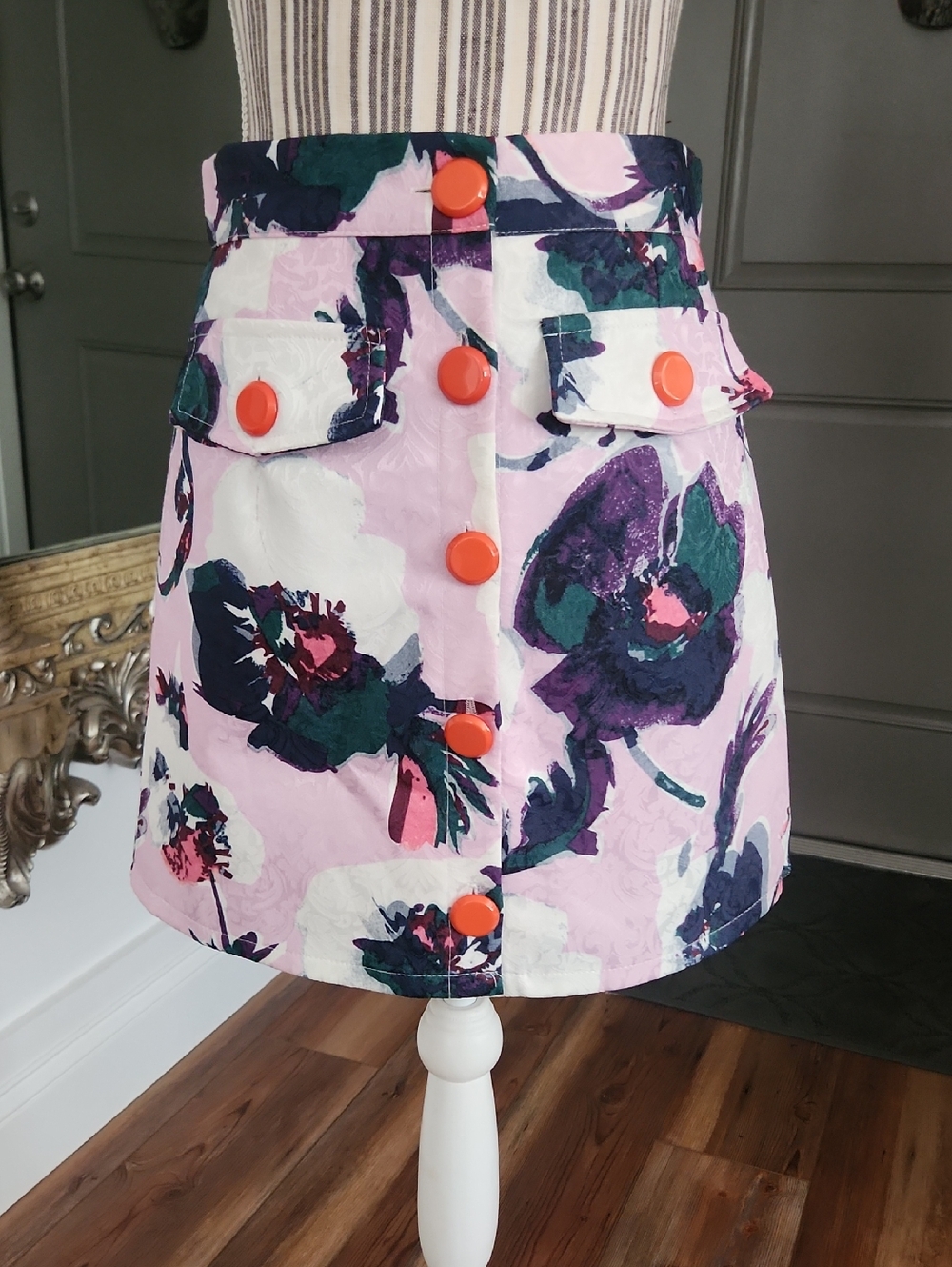 Lili Sidonio Floral Button-Front Mini Skirt